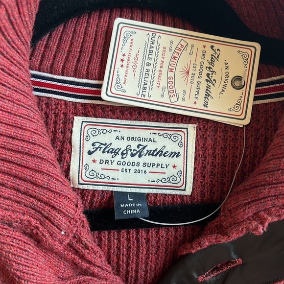 Red men’s Flag & Anthem pullover sweater - Picture 2 of 3